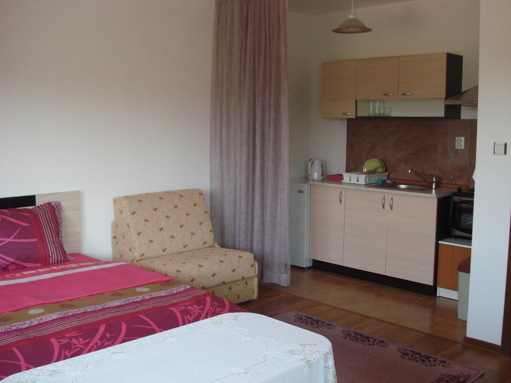 Apartments In Sunny Hill 3 Guest House Sozopol Rom bilde